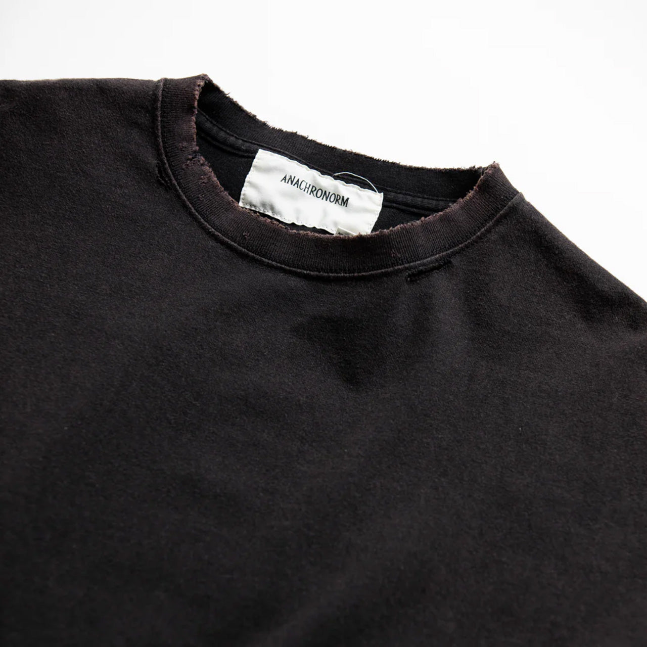 【ANACHRONORM】EMBROIDERY DAMAGED S/S T-S|AN361