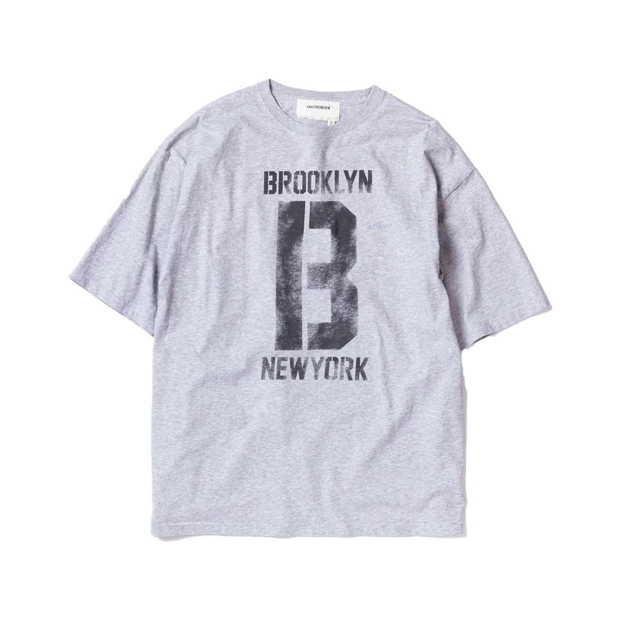 【ANACHRONORM】BROOKLYN PRINTED S/S T-S|AN365