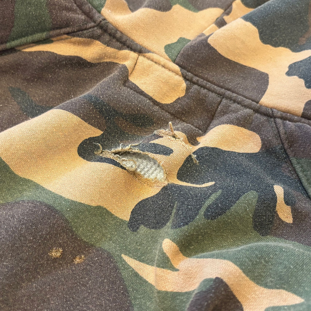 【ANACHRONORM】HARD DAMAGED INNER WAFFLE SWEAT PARKA WOODLAND|AN371