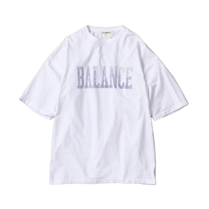 【ANACHRONORM】BALANCE COLLEGE PRINTED S/S T-S｜AN360