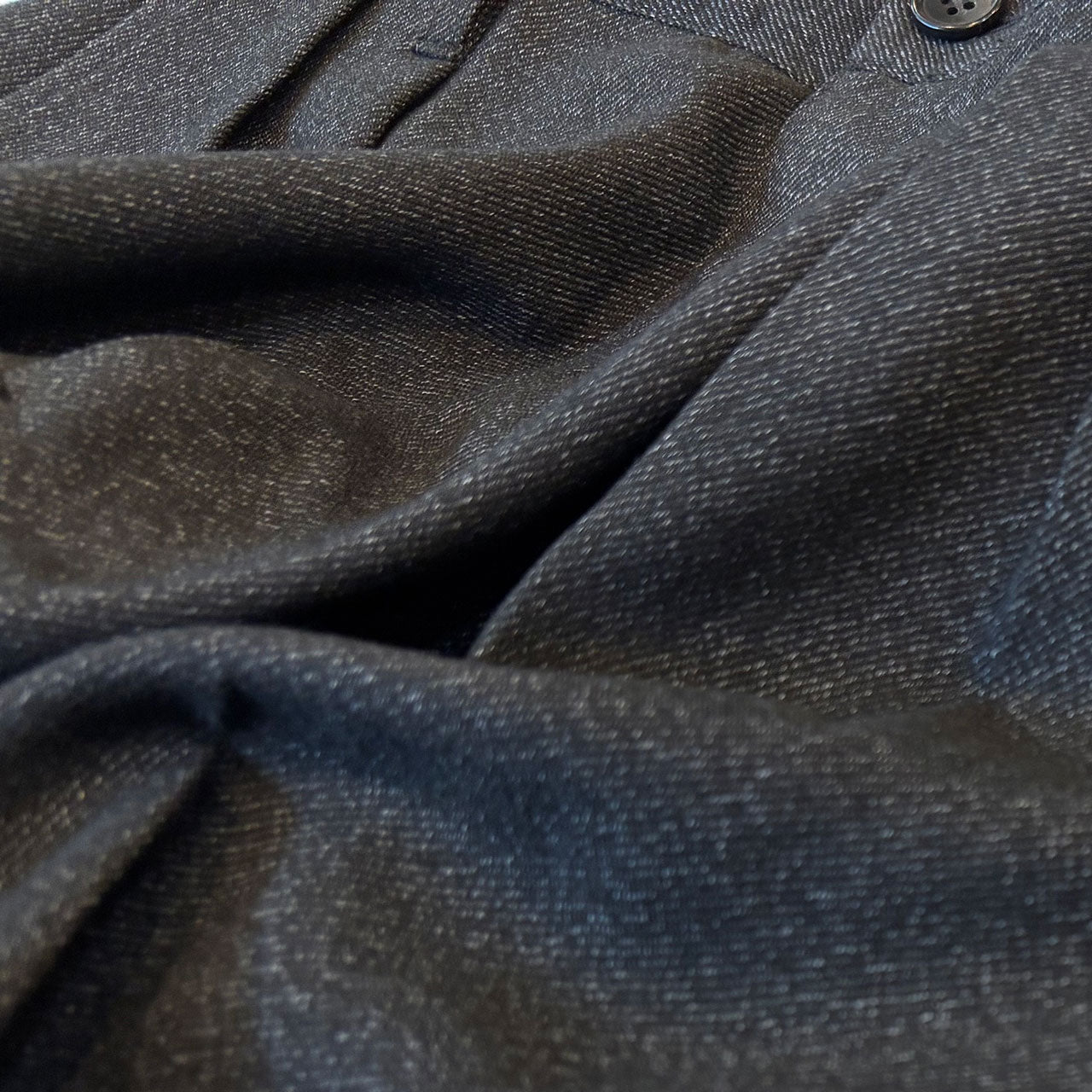 【H.UNIT】TECHTWEED two tuck trousers
